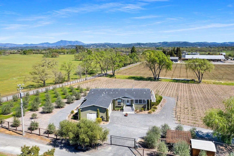 Sonoma County Wineries Hotels: Stay in the Vineyard